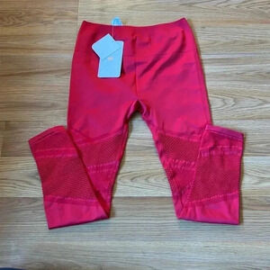 NWT Fabletics Leggings